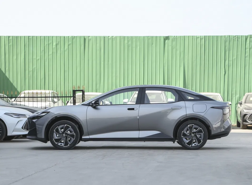 Left Hand Drive, 5 Seats Passenger EV Cars Toyota Bz3 on Hot Sale