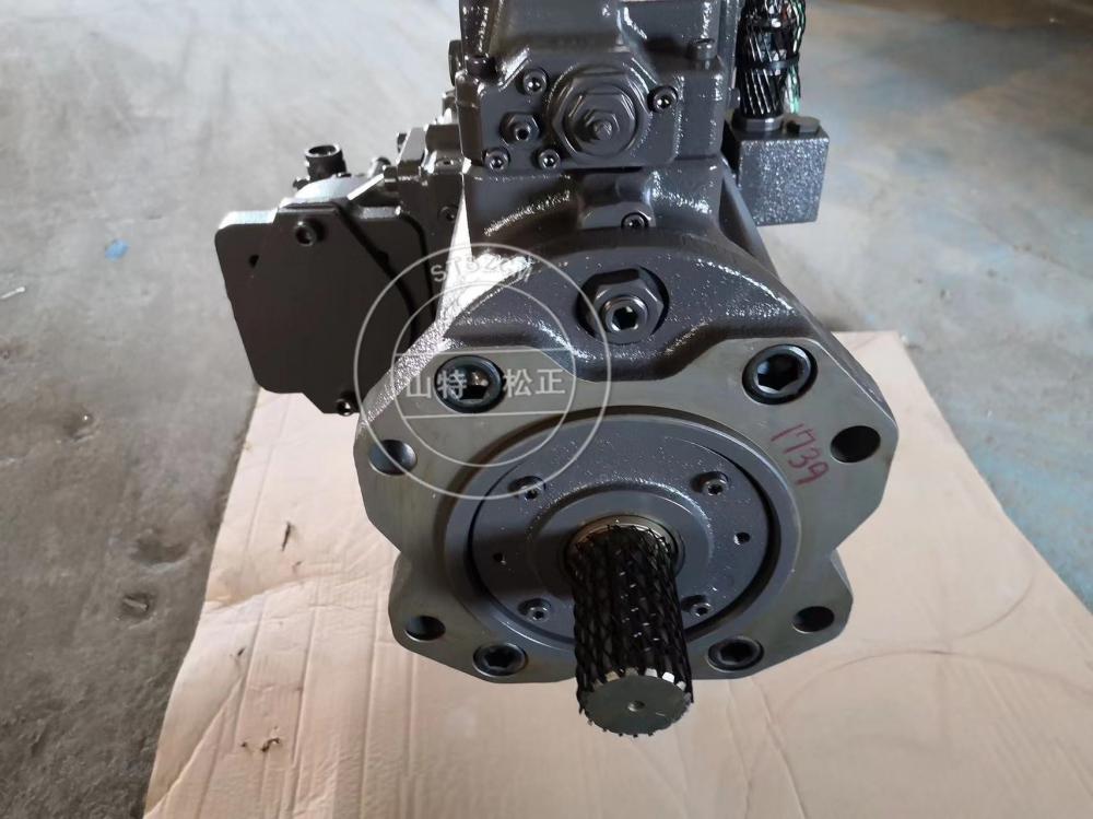 L150F Hydraulic Pump 15068597