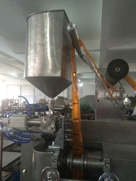 Automatic Oil packing machine