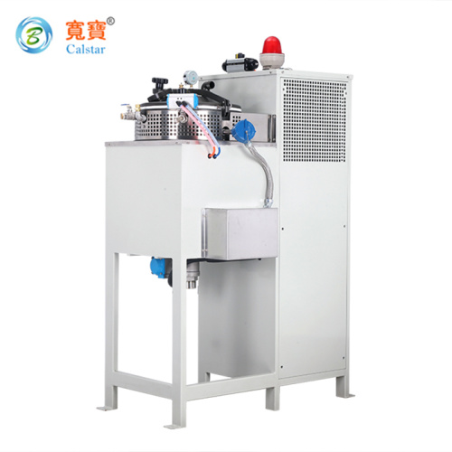 Acetic acid solvent recycling solution with vacuum condenser