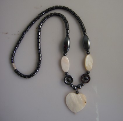 Collier de coquille de perle d&#39;hématite