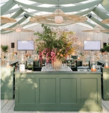 Factory Direct Solid Wooden Frame Event Rental Bar Table for Party Use