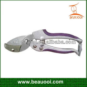 Garden pruning shears