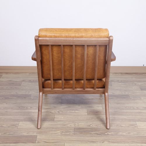 Waxy leather wooden Selig lounge chair