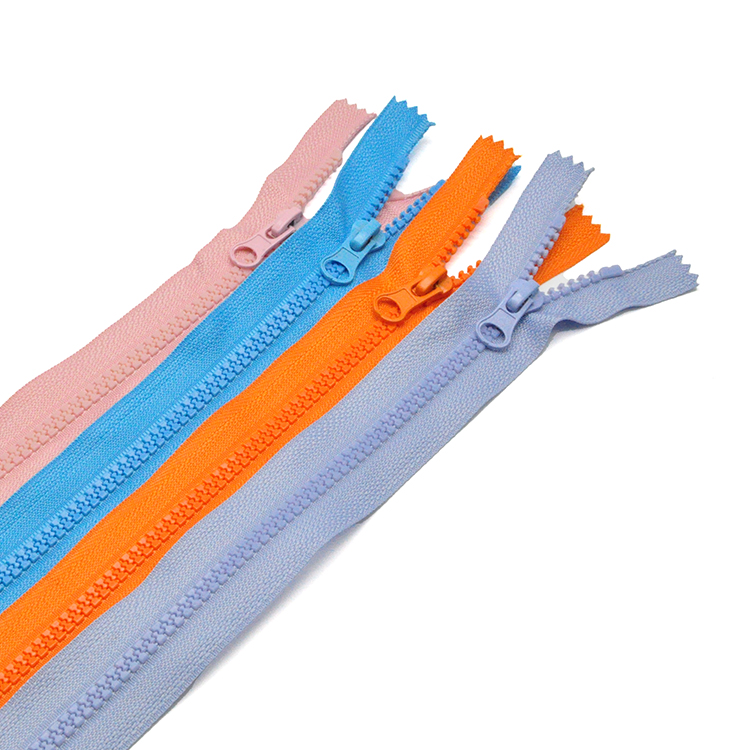 Resin Plastic Teeth Zipper