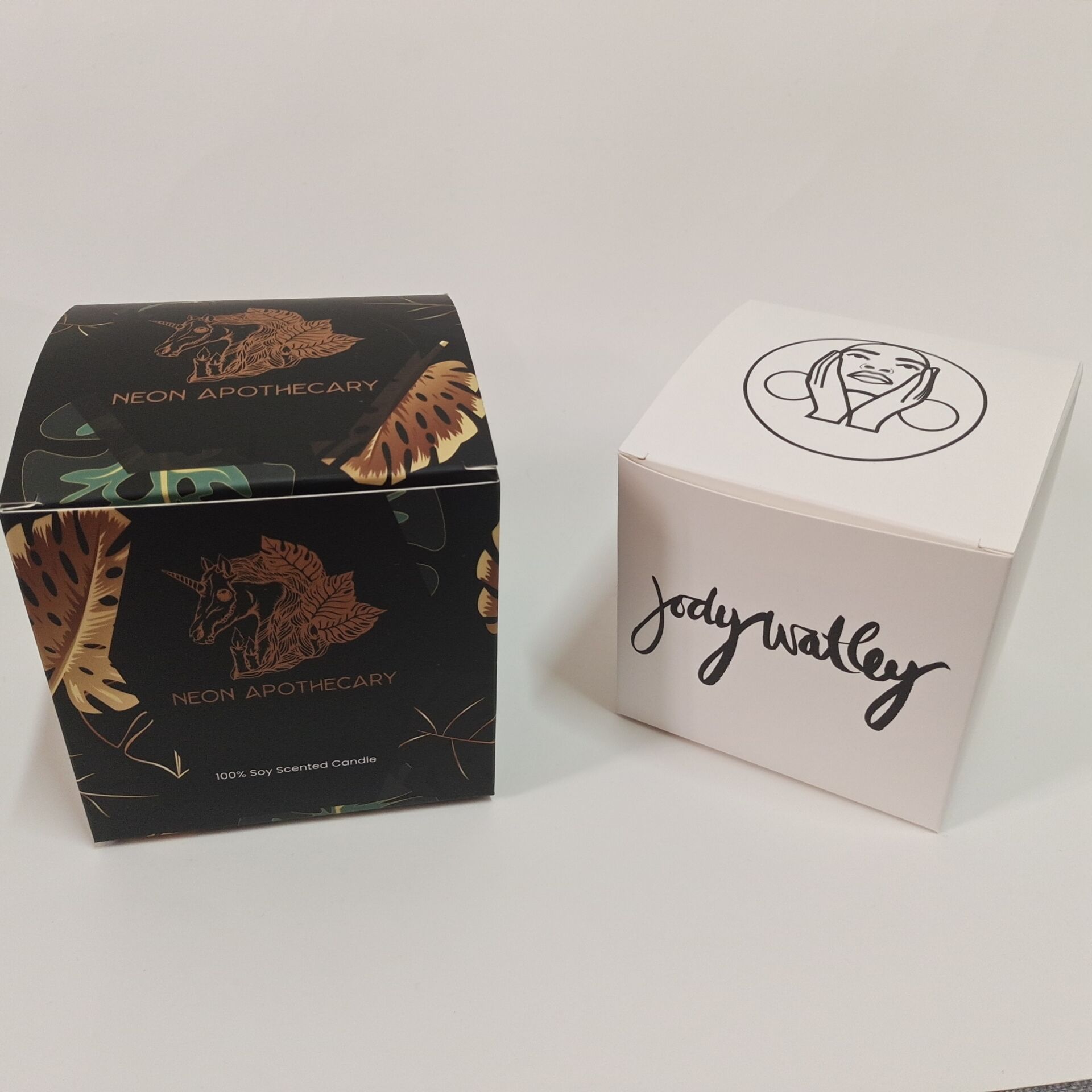 Low cost coated paper gold printed gift packaging box with logo