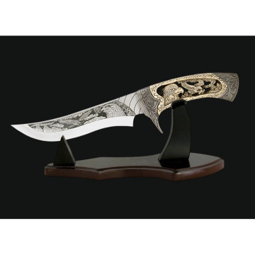 Ergonomic Craft Knife for Creative Workshops