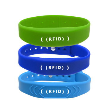 Wholesale RFID Silicone Wristbands for Water Parks and Smart Devices