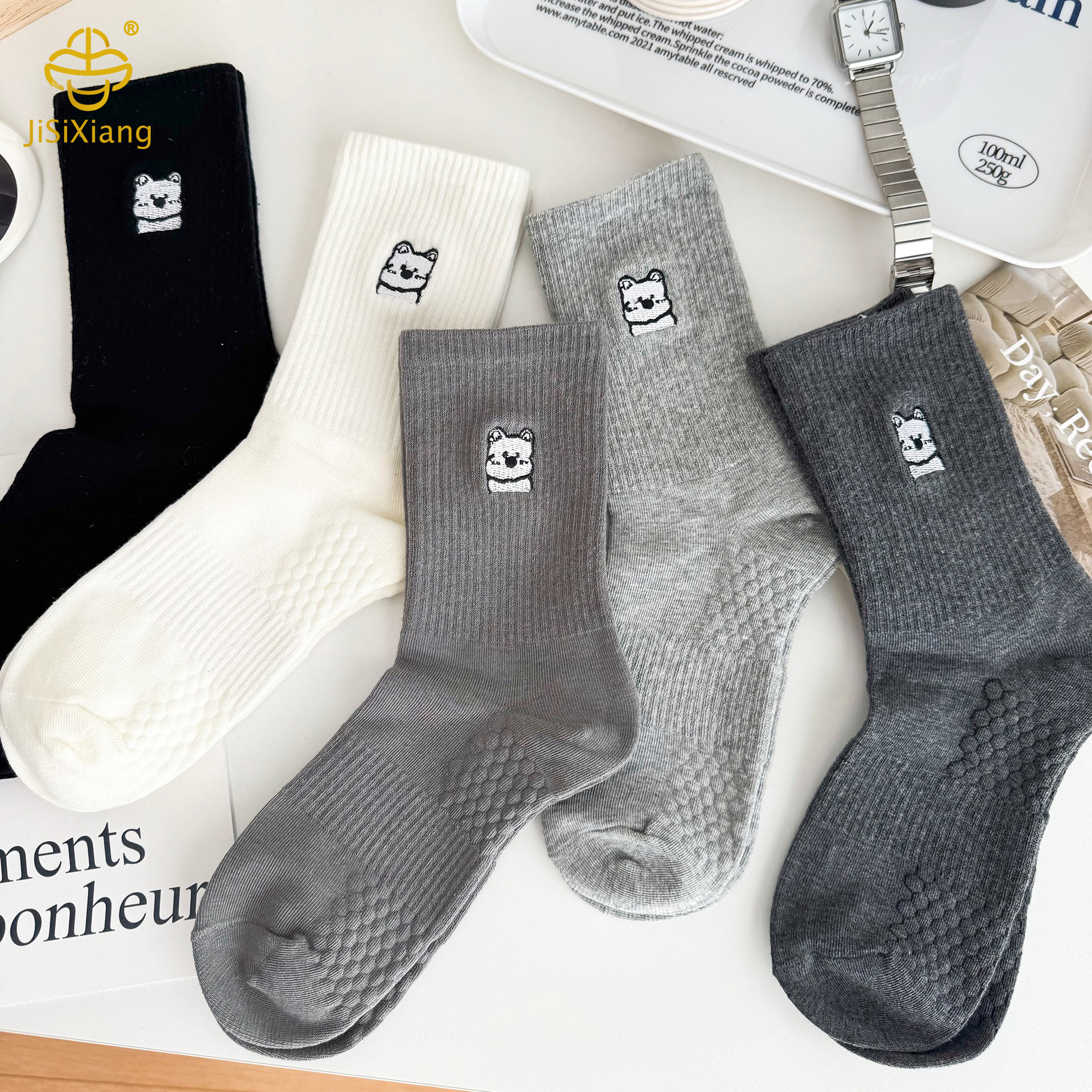 한국 만화 곰 양말 Korean cartoon bear socks