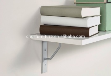 Triangle shelf bracket