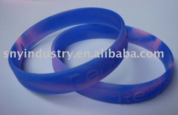 custom silicone band