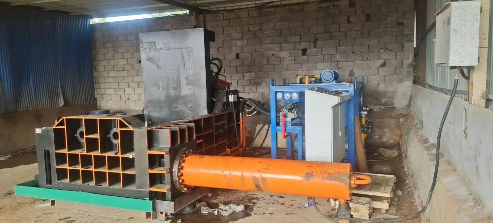 Scrap Round Steel Pipe Rebar Iron Baling Machine