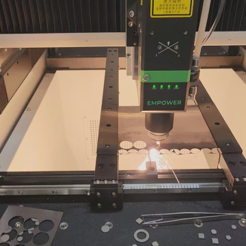 6000W Water Cooling Enclosed Precision Laser Cutting Machine