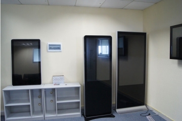 Apple-42 Inch LCD Ad Player