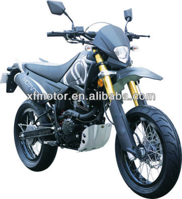 200cc off-road motorcycle