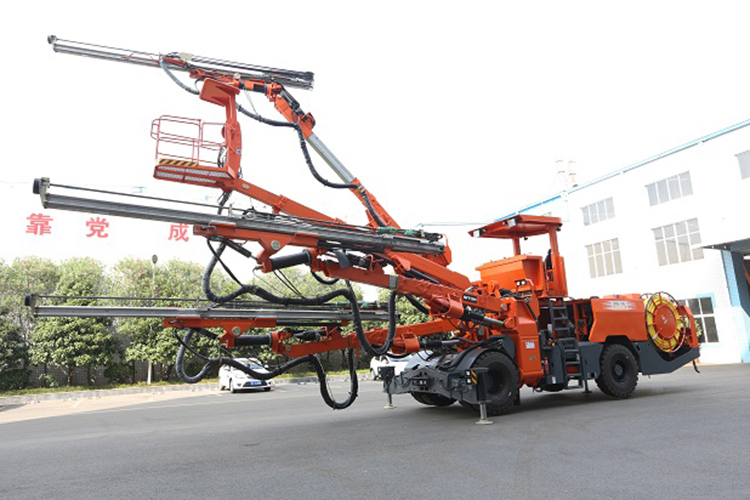 Mineração subterrânea aparafusando Jumbo e Rig