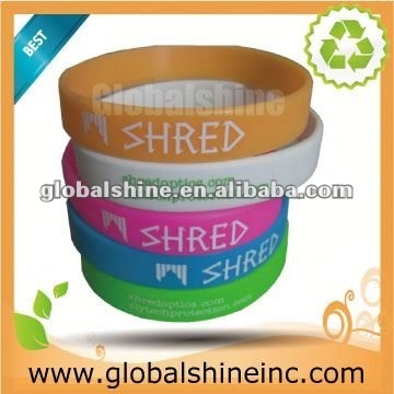 adjustable silicone wristband with metal clip