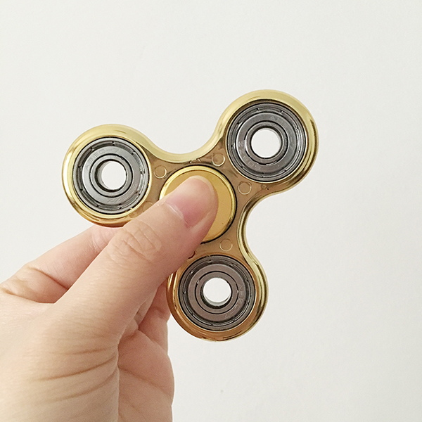 metallic hand spinner