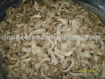 Dehydrated mushroom slices