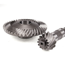 High precision spiral bevel gear set