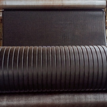 15mm Stud Stall Mat for Horse Mating and Stable Use