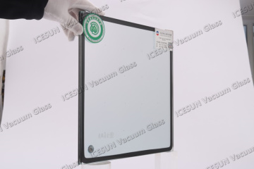 Vacuum Glass with Good Thermal Insulation Performance