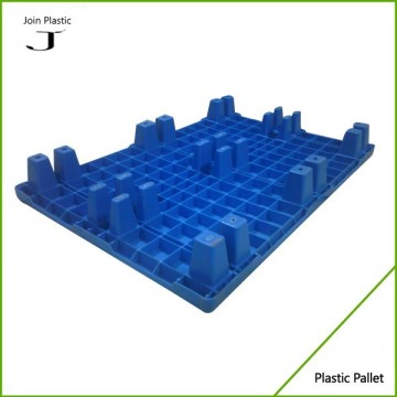 Single faced plastic pallet