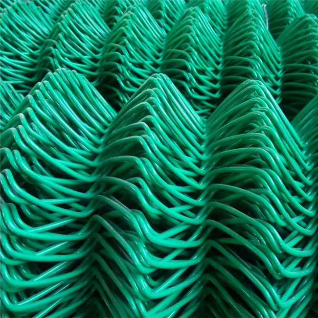 YQ Galvanized PVC Coated Diamond Mesh Wire Chain Link Fence