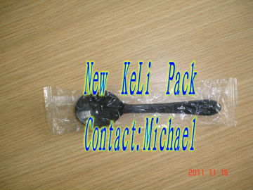 Single metal spoon packaging machine