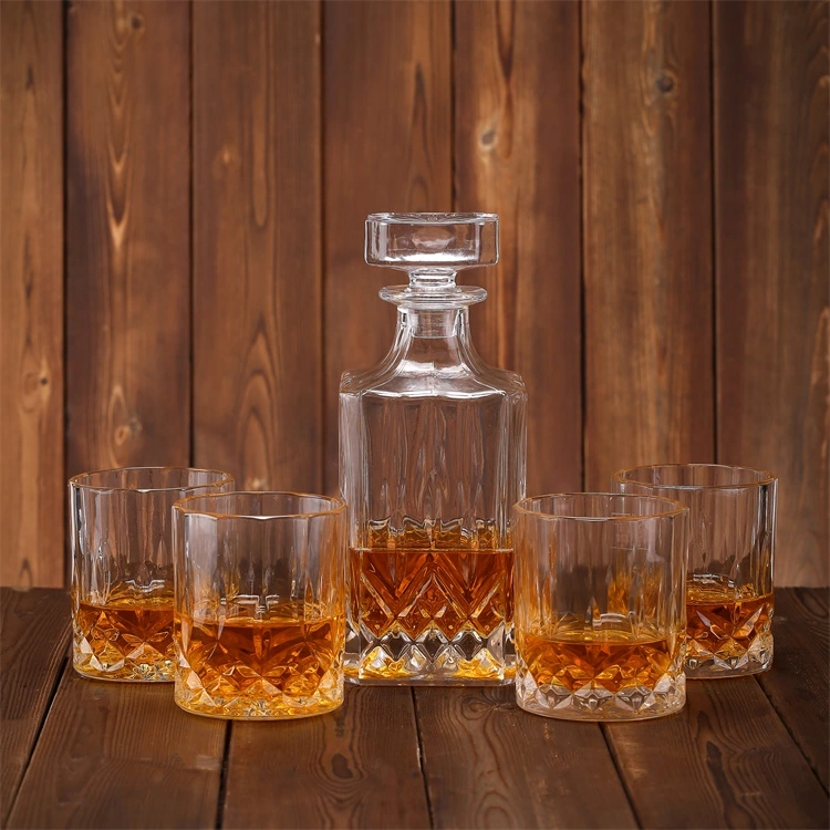 700ml Classic Engraved Whiskey Decanter by Lead Free Cyrstal Glass Bottle