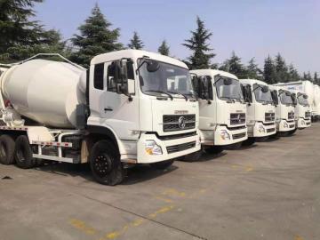 Transport Dongfeng 10 cbm conrete mixer truck