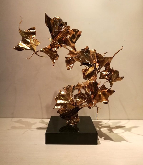 Wholesale Customized Luxury Modern Abstract Craft Arts Metal Sculpture for Hotel Home Living Room Decor