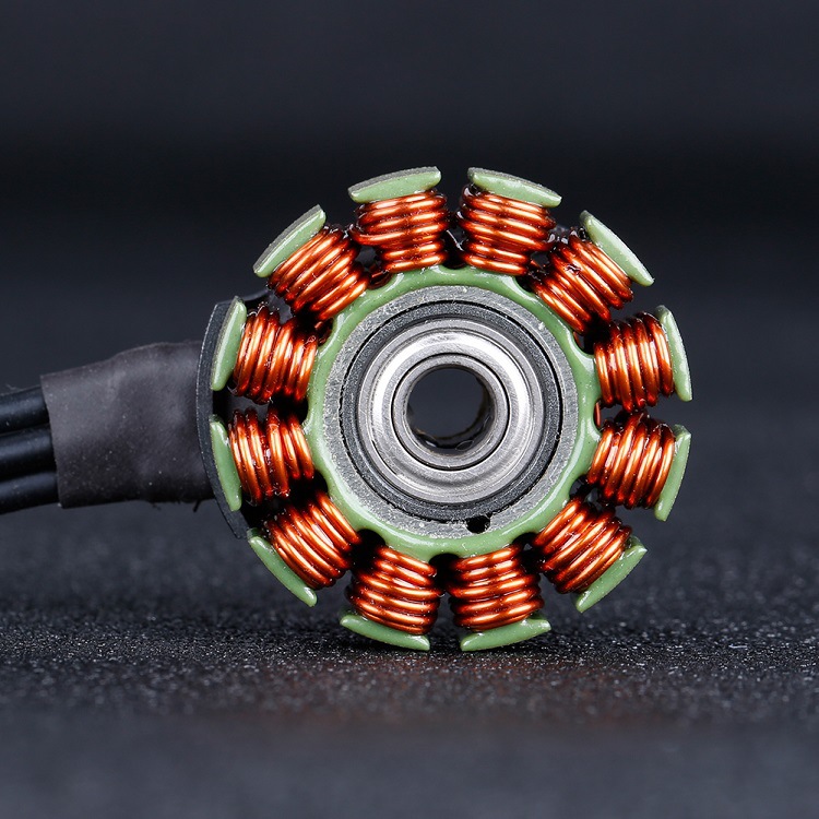 iFlight XING-E 2806.5 Brushless Motor 1800KV 2~6S FPV Motor for FPV drone quadcopter High-strength 4mm Titanium alloy shaft
