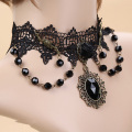 Crystal Beaded đồ trang sức ren Choker với Rose Charm Necklace