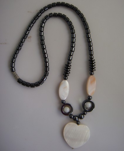 Collier de coquille de perle d&#39;hématite