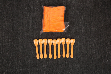 Disposable ice cream spoon