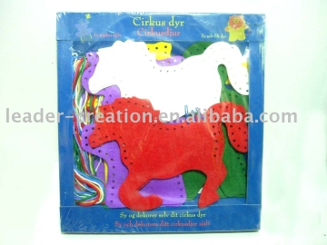 felt house decoration