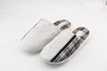 Mens spliced check mule slippers