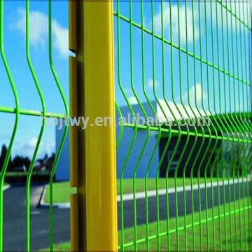 China factory supply PVC wire mesh fence on road