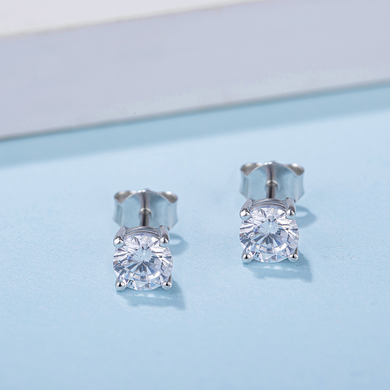 Simplest Style Luxury  925 Sterling Silver Moissanite Women Engagement Four Prongs Single Diamond Wedding Party Stud Earrings