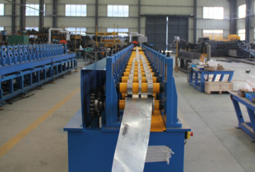 Automatic shelf crossbar cold bending machine