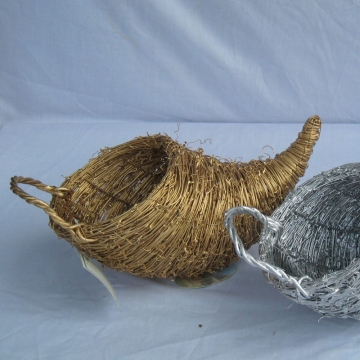 Weaving Rattan Cornucopia Flower Baskets