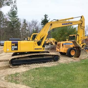 Used PC200 Komatsu Excavator