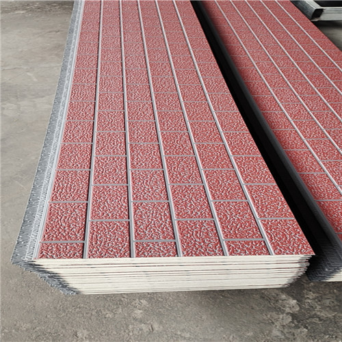 Los paneles tallados metal verde del panel de bocadillo de la espuma de la PU del aislamiento de calor del material de construcción