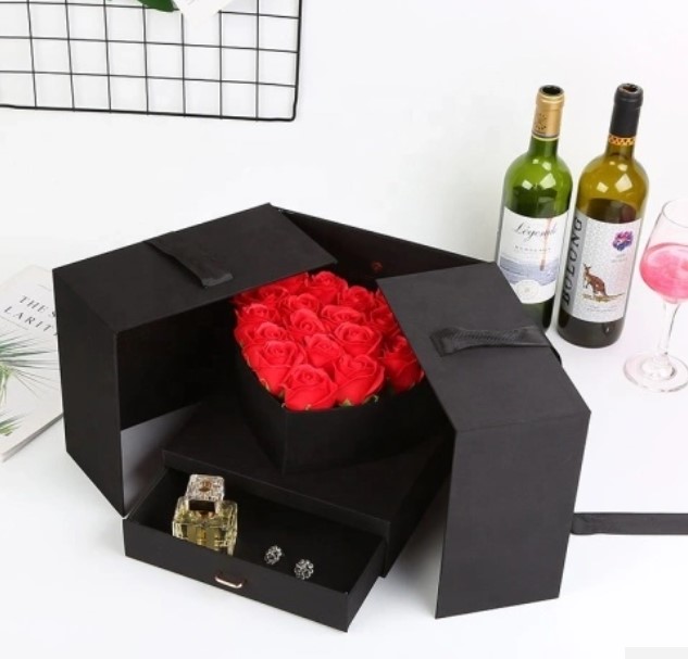 Boîte à cadeaux à fleurs personnalisées de parfum d'emballage