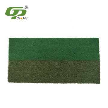 Dual Turf Golf Chipping Mat med Gummiholder