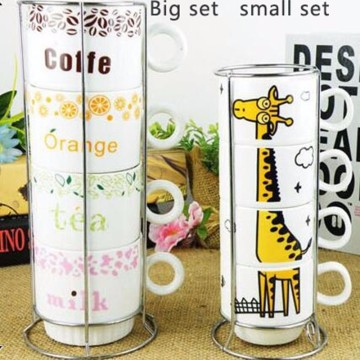 Porcelain 4 stackable coffee mugs with metallic rack set