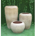 Potes de plantas de argila vitrificadas ao ar livre para plantas