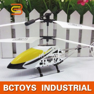 Can flying in the rain 3.5CH wireless remote toy airplane model.