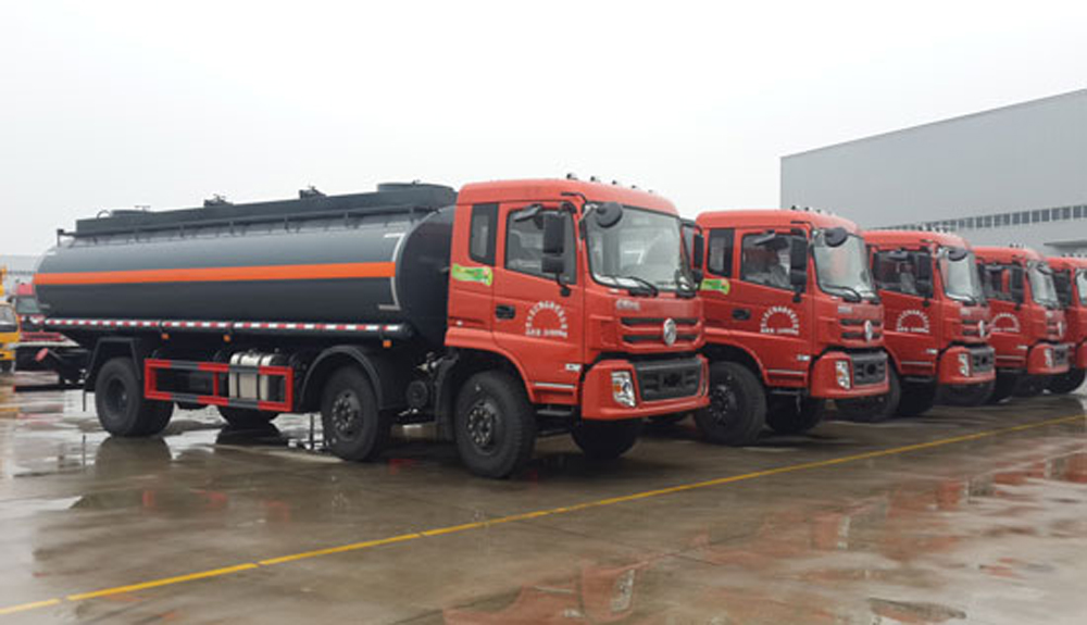 Fuel transport truck 1